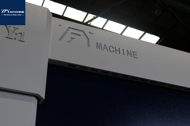 ZFY WE67K- Prensa plegadora CNC eléctrica-hidráulica 135ton × 4000mm 4+1 ejes con controlador DA-53T